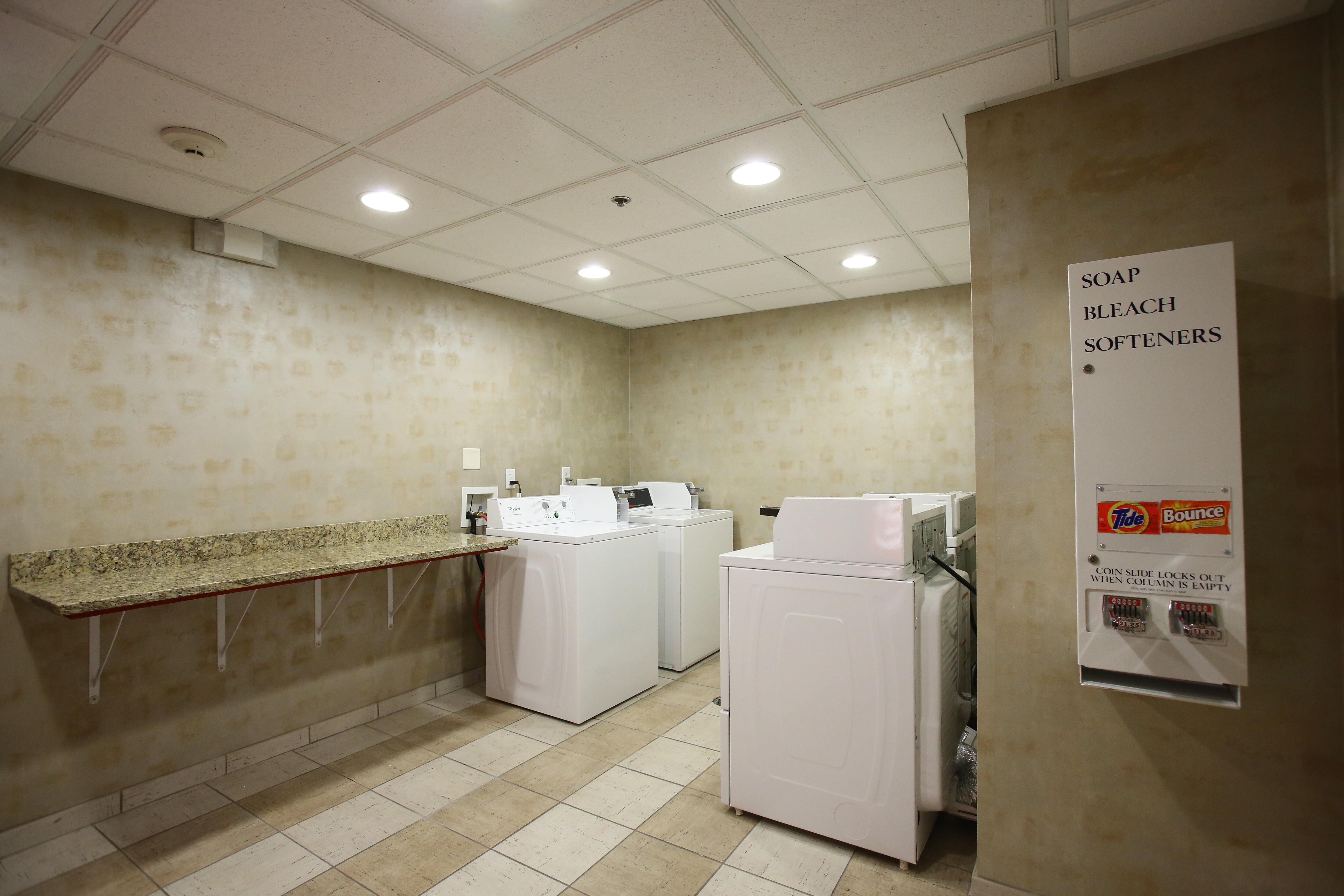 Holiday Inn & Suites Salt Lake City - Airport West By Ihg Esterno foto